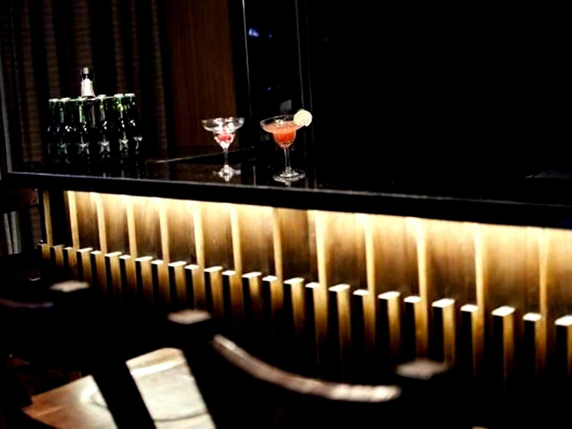Frangipani Boutique Hotel Дананг Экстерьер фото